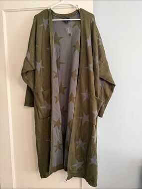 G by Giuliana Olive & Gray Star Sweater